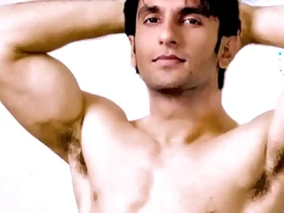 Bollywood male disgorge Ranveer Singh Caught without underwear